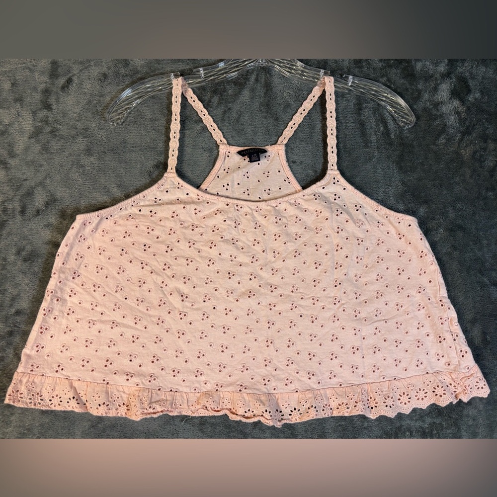 Aeropostale Pale Pink Eyelet Ruffle Cropped Tank |‎ L